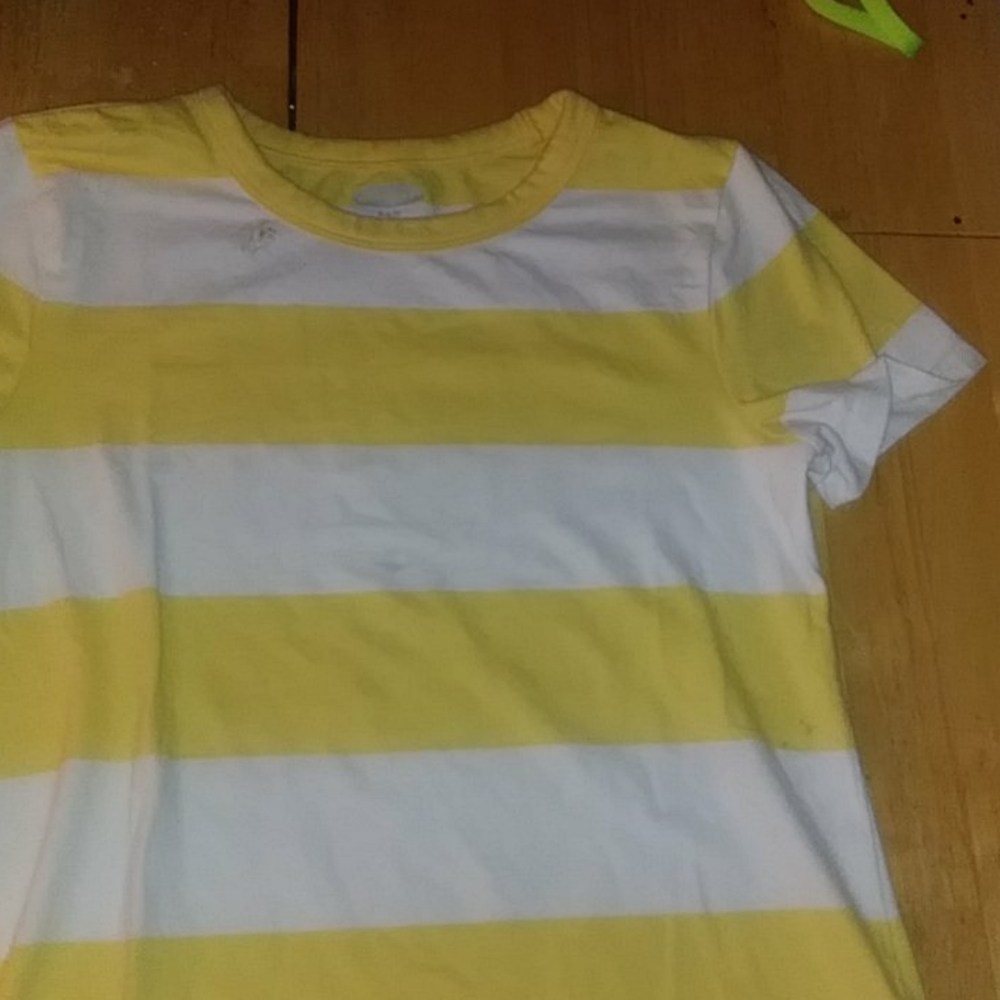 Short sleeve shirt